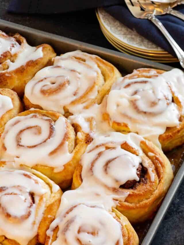 Cozy Cinnamon Roll Recipe Butter & Baggage