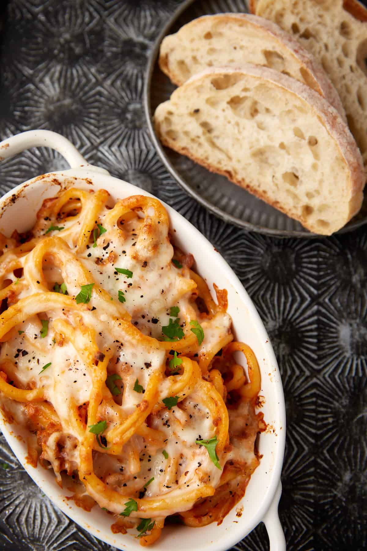 A small casserole dish with spaghetti alla vodka.