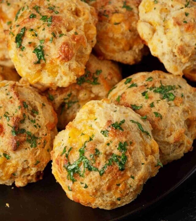 cropped-Cheddar-Bay-Biscuits-4.jpg