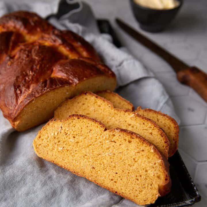 A sliced loaf of sweet potato bread.