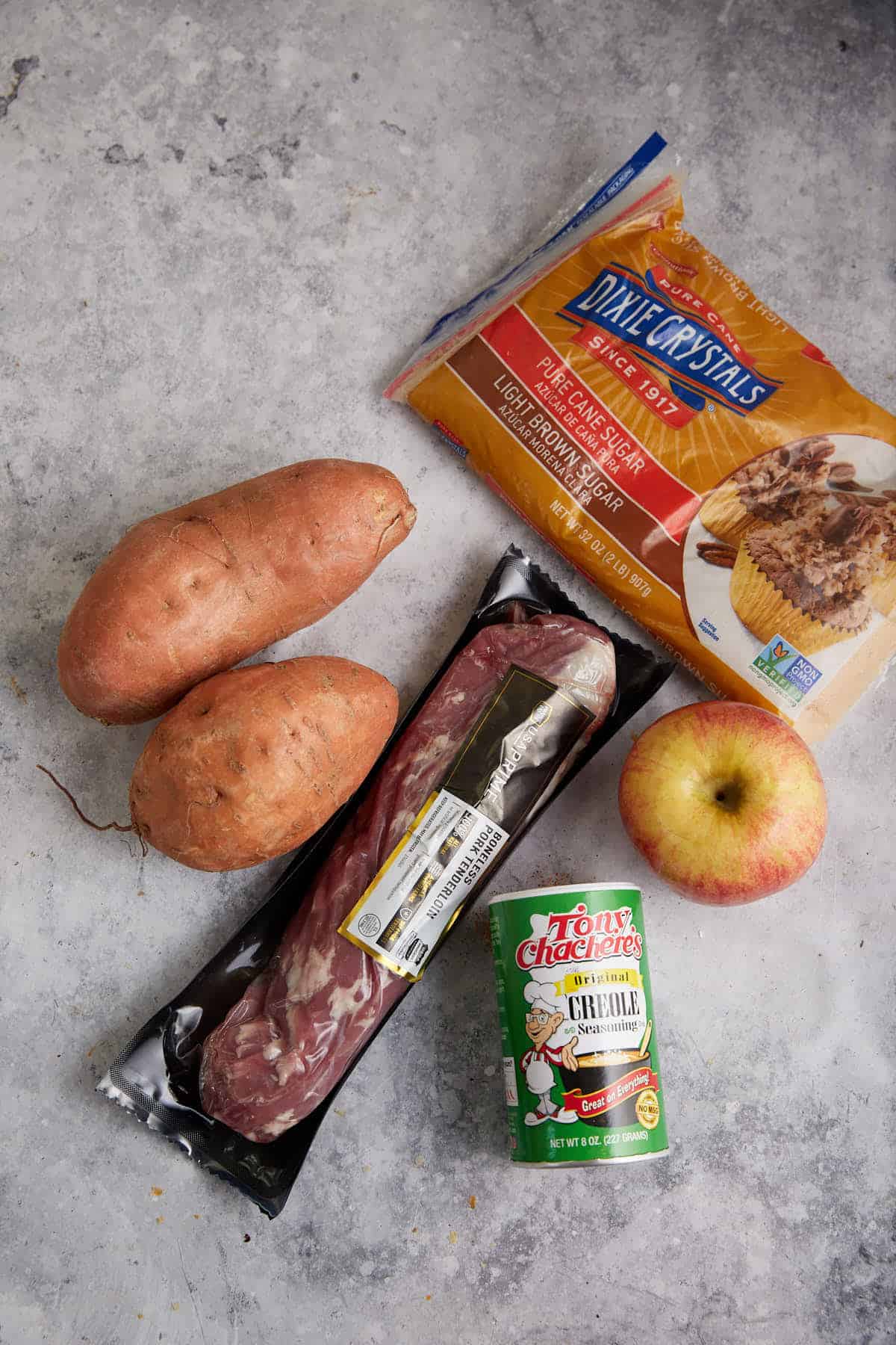 The ingredients for pork tenderloin with potatoes.