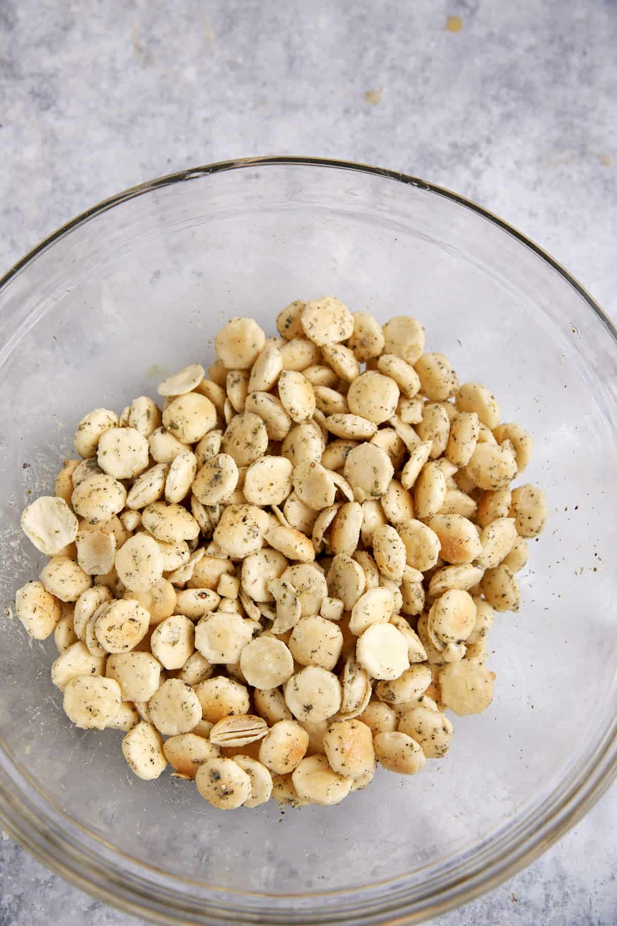 A bowl of seasoned oyster crackers.