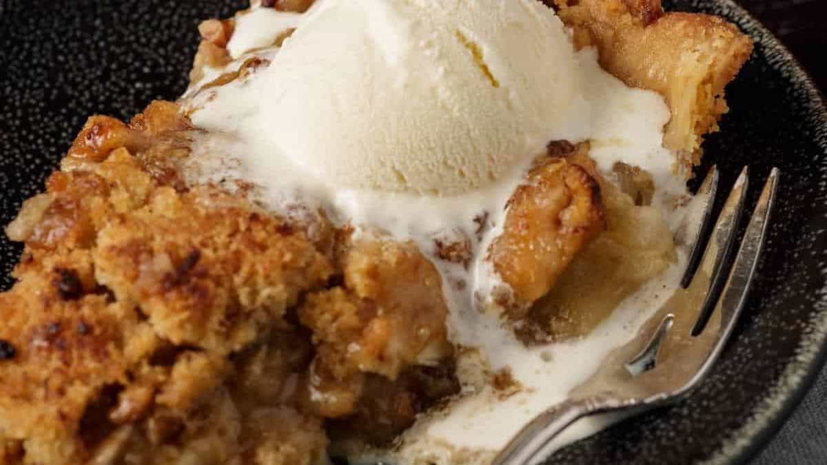 Homemade apple crumble pie