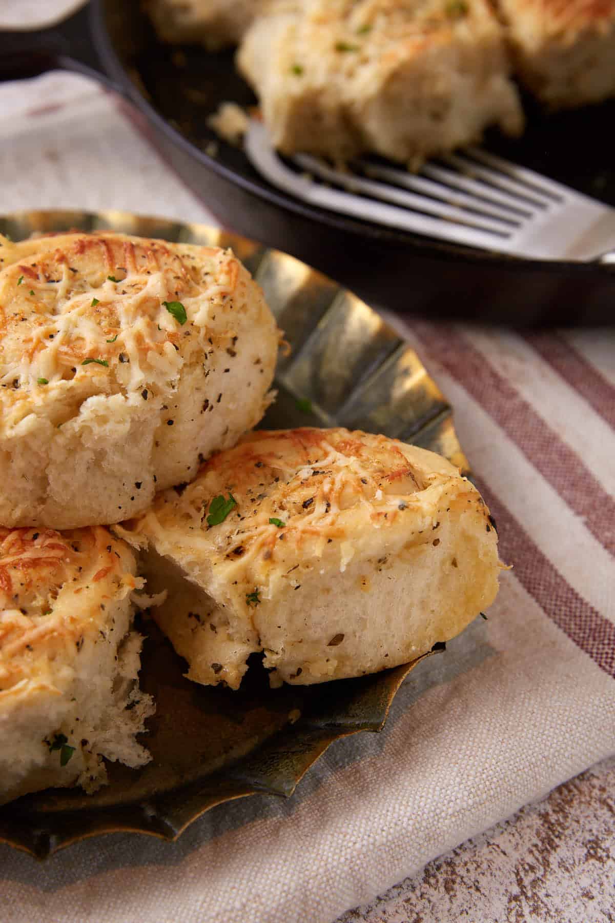 A platter of garlic rolls.