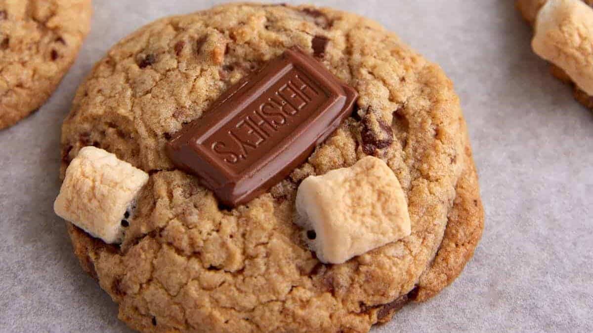 S'more cookies with roasted marshmallows.