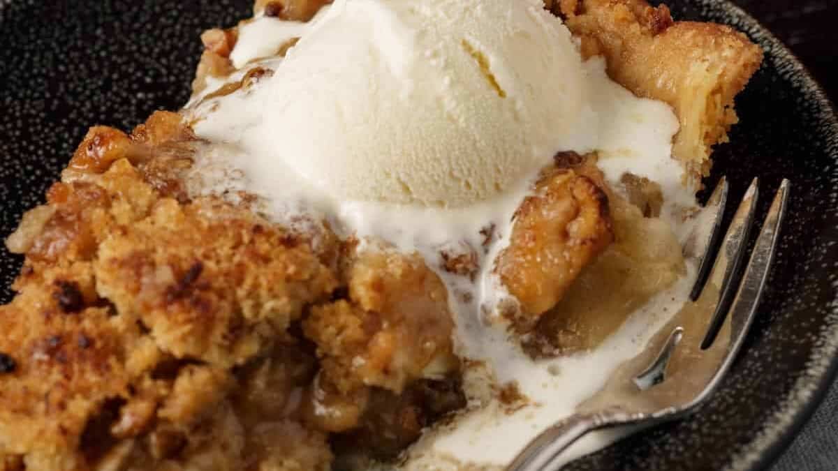 Homemade apple crumble pie