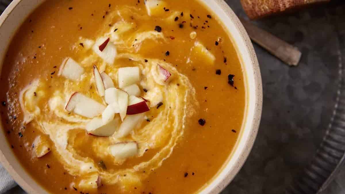 Creamy Butternut Squash and Apple Soup Recipe