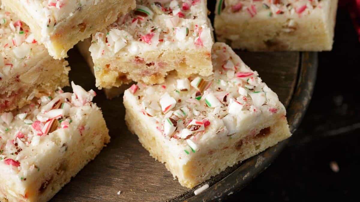 Christmas blondies on a cake stand.
