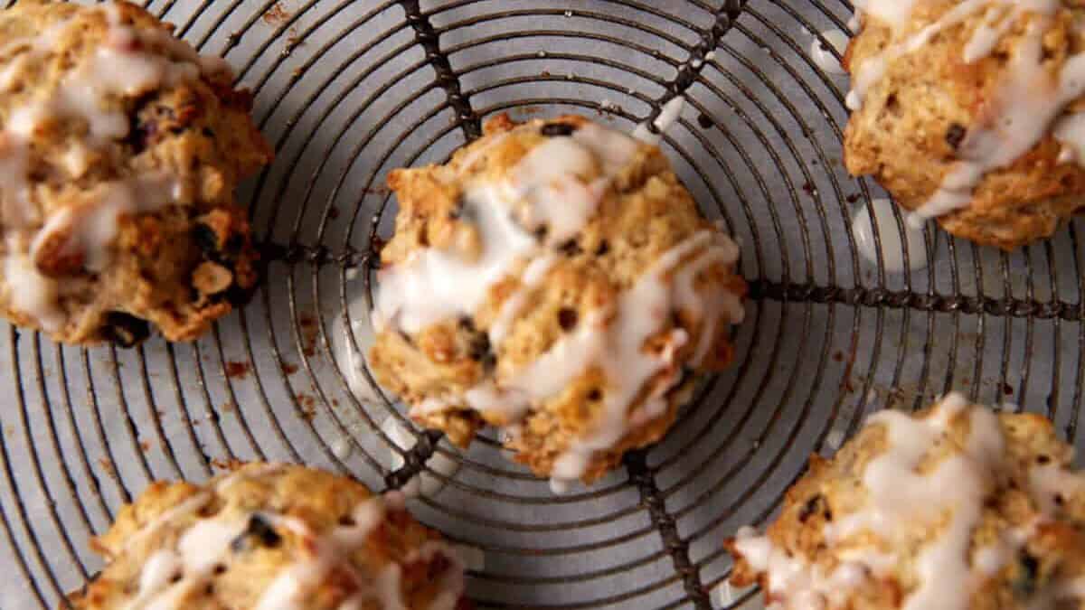 A wire rack with oatmeal scones.