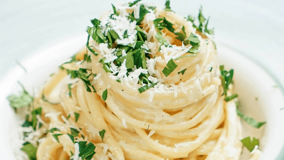 Parmesan Garlic Linguine Pasta top view.