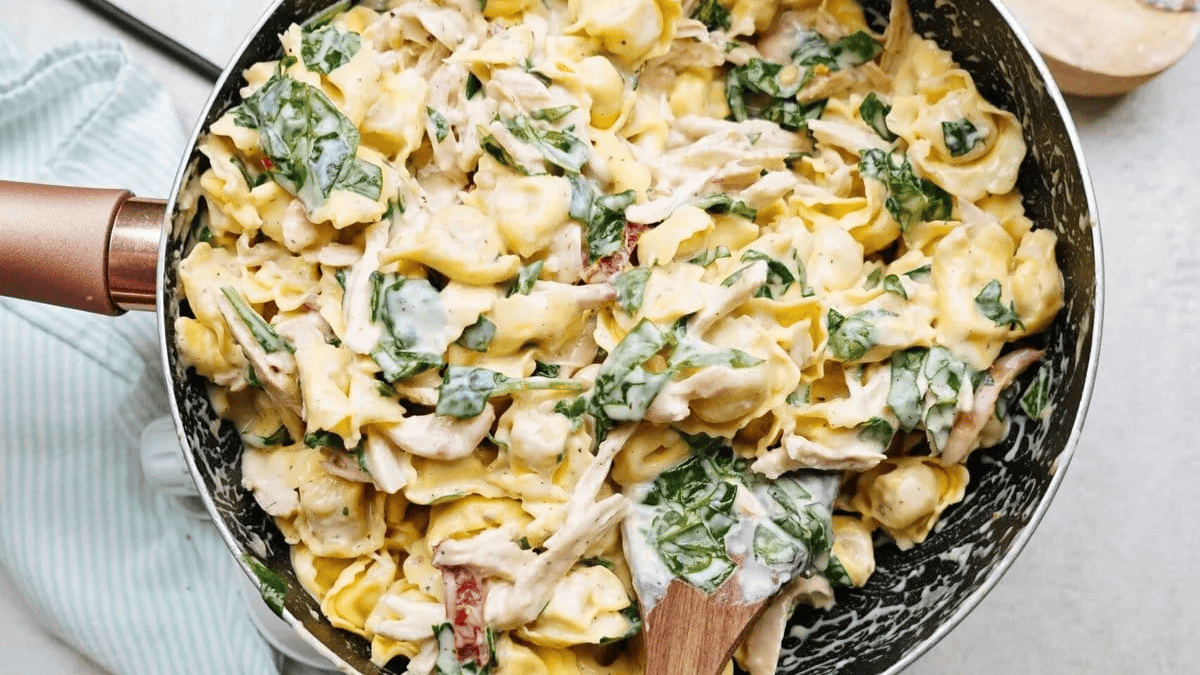 One pot chicken and spinach pasta.