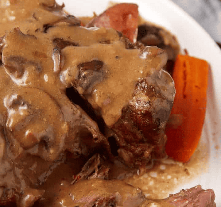 Slow cooker beef and gravy