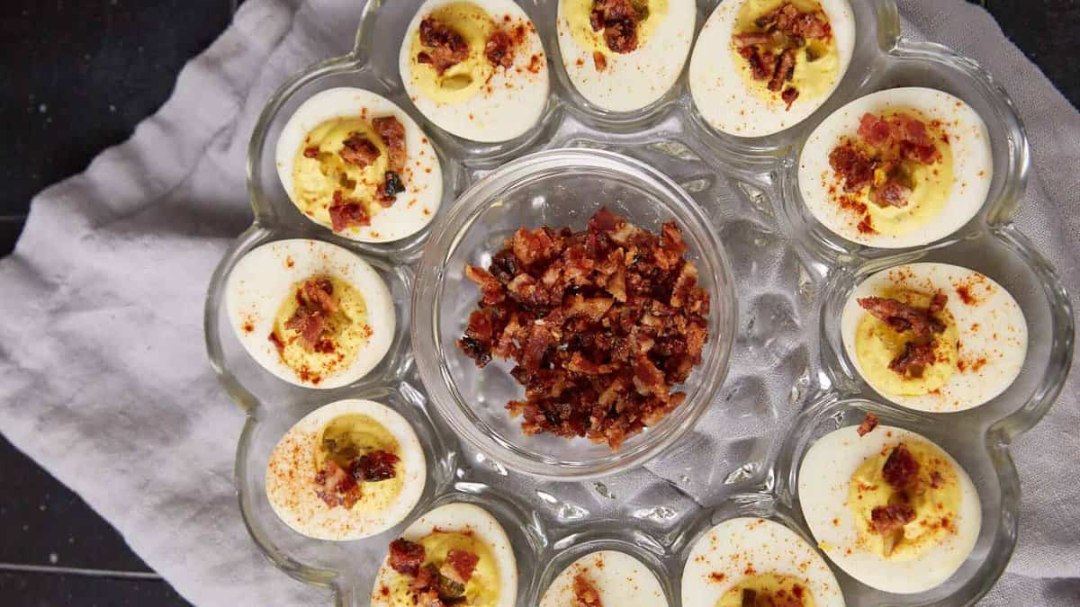 Deviled Eggs With Candied Bacon