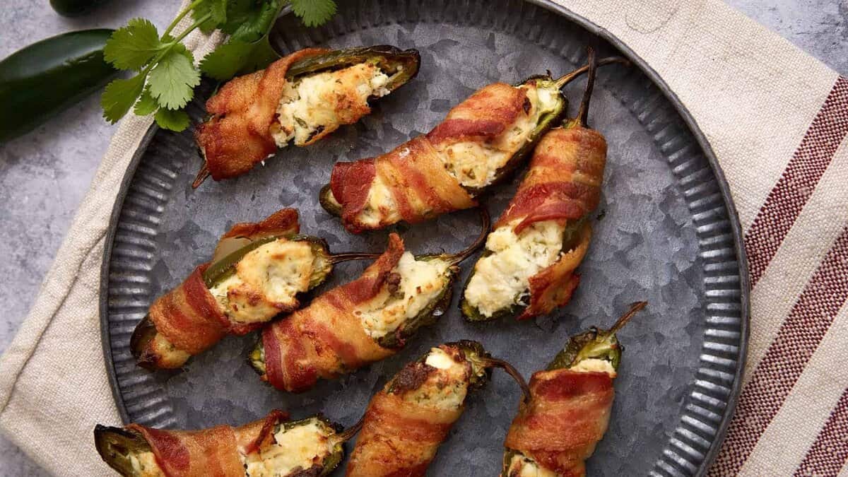 A plate of jalapeno chicken poppers.