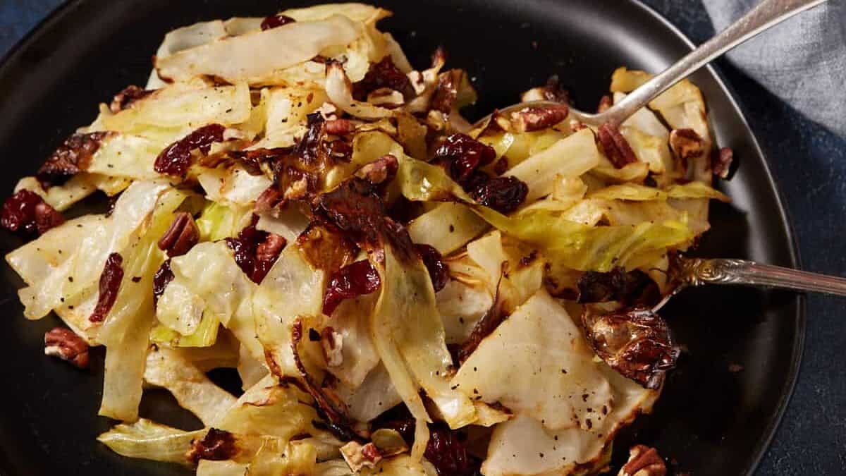 Roasted Cabbage in the Oven with Dried Cherries